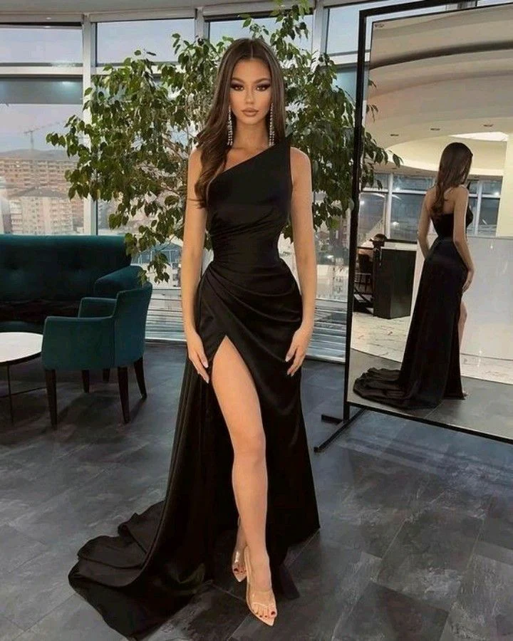 Sexy Mermaid One Shoulder  Long Black Prom Dress With Slit SP752