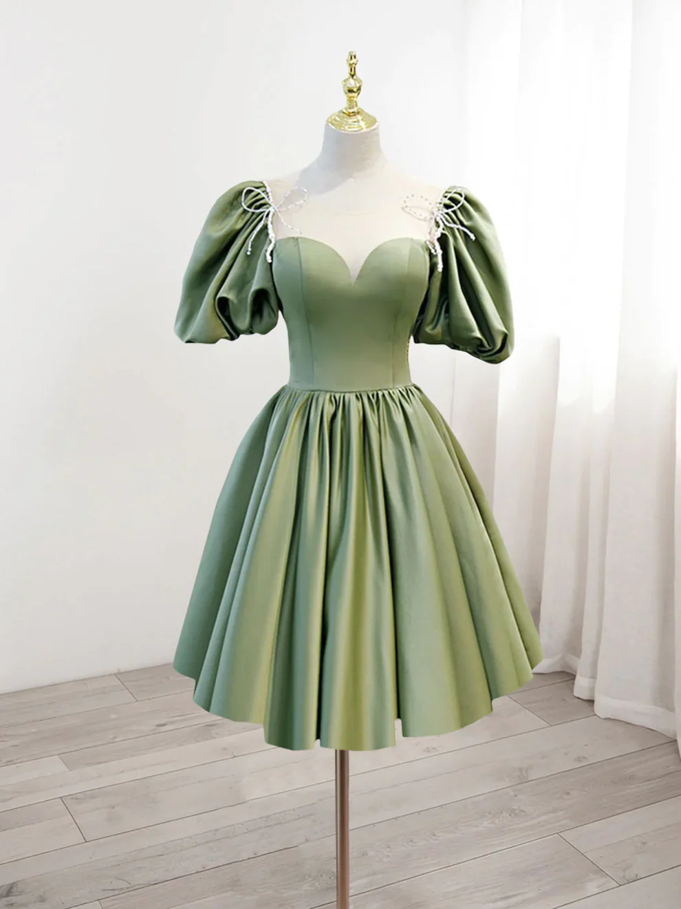 A Line Green Puffy Sleeve Satin Short Prom Dress Homecoming Dress SP584